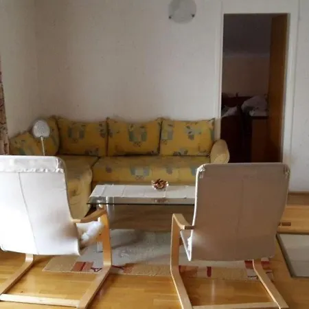 Fuer Fuenf Personen Mit Balkon By Interhome